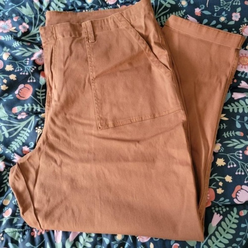 Ava & Viv 22W Plus Sized Cognac Utility Straight Leg Ankle Pants